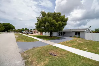 20053 SW 103rd Ave, Cutler Bay, FL 33189 - Photo 20