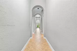 10726 NW 80th Cir, Parkland, FL 33076 - Photo 4