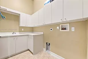 10726 NW 80th Cir, Parkland, FL 33076 - Photo 18