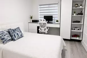 12610 SW 54th St, Miramar, FL 33027 - Photo 16