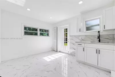 731 NE 16th St, Fort Lauderdale, FL 33304 - Photo 28