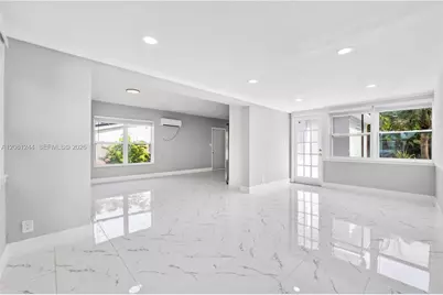 731 NE 16th St, Fort Lauderdale, FL 33304 - Photo 12