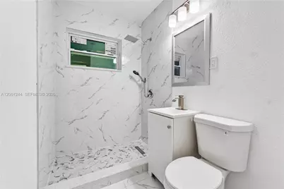 731 NE 16th St, Fort Lauderdale, FL 33304 - Photo 18