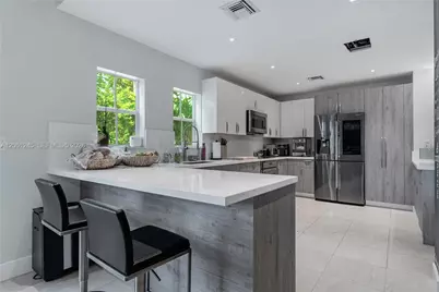 18460 NE 30th Ave #18460, Aventura, FL 33160 - Photo 10