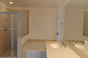 3340 NE 190th St, Aventura, FL 33180 - Photo 12