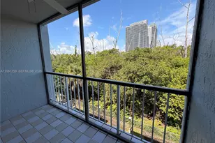 16518 NE 26th Ave, North Miami Beach, FL 33160 - Photo 2