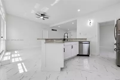 1777 N 17th Ct, Hollywood, FL 33020 - Photo 12