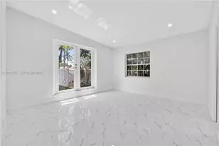 1777 N 17th Ct, Hollywood, FL 33020 - Photo 20