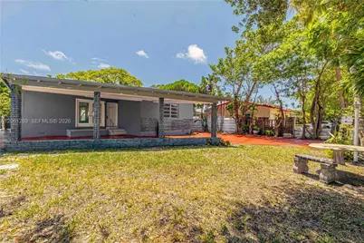 1777 N 17th Ct, Hollywood, FL 33020 - Photo 38