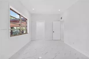 1777 N 17th Ct, Hollywood, FL 33020 - Photo 28