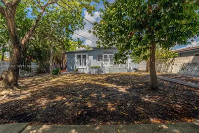 1777 N 17th Ct, Hollywood, FL 33020 - Photo 34