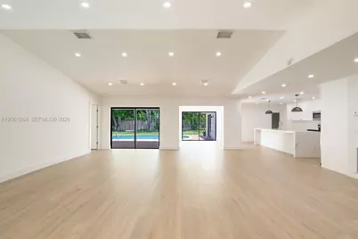 9939 NW 19th St, Coral Springs, FL 33071 - Photo 4