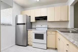 14925 SW 104th St, Miami, FL 33196 - Photo 2