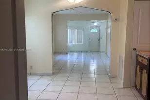 11108 Peachtree Dr, Miami, FL 33161 - Photo 34