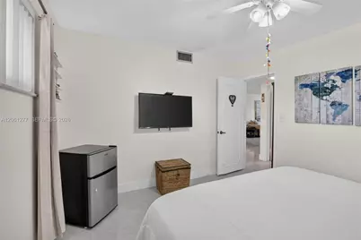 8941 S Hollybrook Blvd #202, Pembroke Pines, FL 33025 - Photo 16