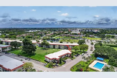 8941 S Hollybrook Blvd #202, Pembroke Pines, FL 33025 - Photo 28