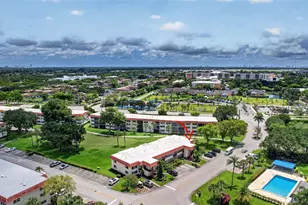 8941 S Hollybrook Blvd, Pembroke Pines, FL 33025 - Photo 28
