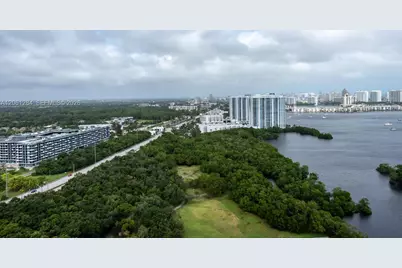 16385 Biscayne Blvd #2904, North Miami Beach, FL 33160 - Photo 10