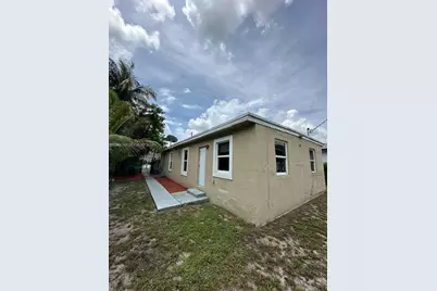 728 SW 6th St #2, Dania Beach, FL 33004 - Photo 32