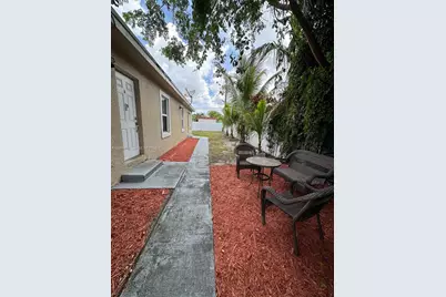 728 SW 6th St #2, Dania Beach, FL 33004 - Photo 2