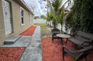 728 SW 6th St, Dania Beach, FL 33004 - Photo 2