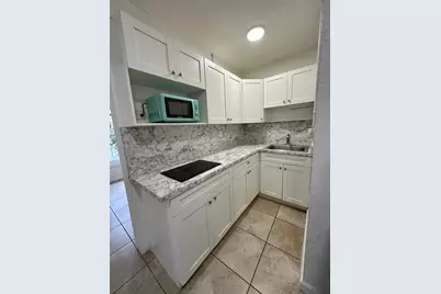728 SW 6th St #2, Dania Beach, FL 33004 - Photo 20