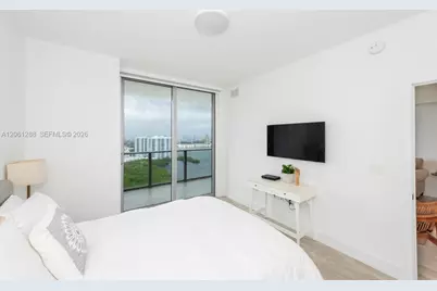 16385 Biscayne Blvd #2904, North Miami Beach, FL 33160 - Photo 12