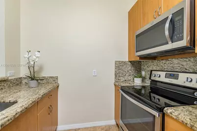 1690 SW 27th Ave #908, Miami, FL 33145 - Photo 8