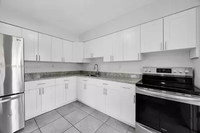 510 SE 12th Ct #6, Fort Lauderdale, FL 33316 - Photo 2