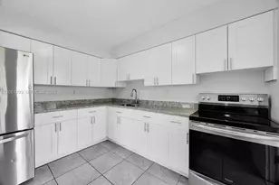 510 SE 12th Ct, Fort Lauderdale, FL 33316 - Photo 2