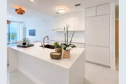 700 NE 24th St #3004, Miami, FL 33137 - Photo 4