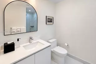 700 NE 24th St, Miami, FL 33137 - Photo 20