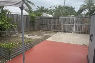 240 NE 23rd Ct, Pompano Beach, FL 33060 - Photo 28