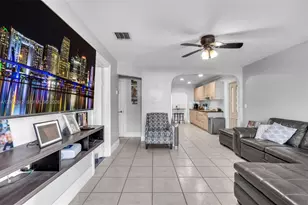 4873 SW 44th Terrace, Dania Beach, FL 33314 - Photo 6