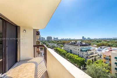 600 Biltmore Way #1014, Coral Gables, FL 33134 - Photo 8