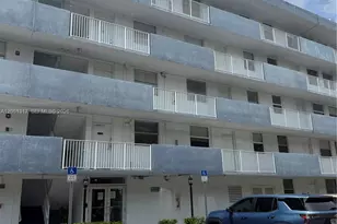 1801 S Treasure Dr, North Bay Village, FL 33141 - Photo 1