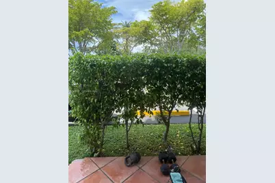 1801 S Treasure Dr #115, North Bay Village, FL 33141 - Photo 4