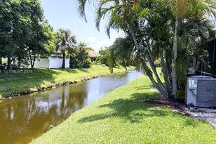 11858 E Brier Patch Ct E, Wellington, FL 33414 - Photo 2