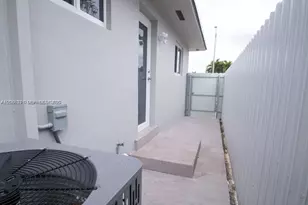233-B NW 53rd Ave, Miami, FL 33126 - Photo 14