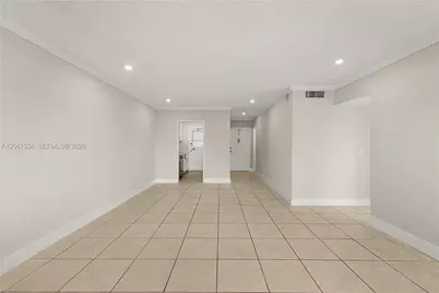 5420 Hollywood Blvd #203, Hollywood, FL 33021 - Photo 8