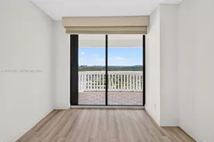 2000 Island Blvd, Aventura, FL 33160 - Photo 34