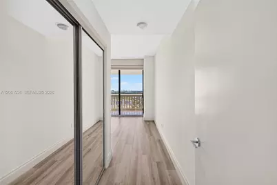 2000 Island Blvd #3008, Aventura, FL 33160 - Photo 32
