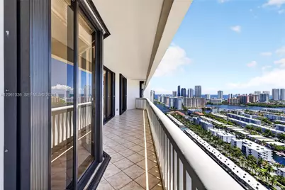 2000 Island Blvd #3008, Aventura, FL 33160 - Photo 8