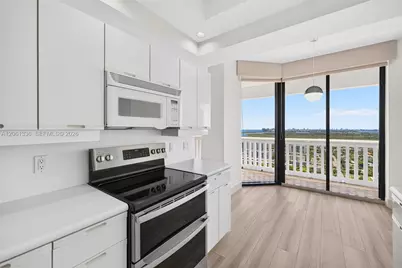 2000 Island Blvd #3008, Aventura, FL 33160 - Photo 16