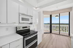 2000 Island Blvd, Aventura, FL 33160 - Photo 16