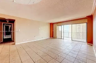 1800 NE 114th St, Miami, FL 33181 - Photo 12