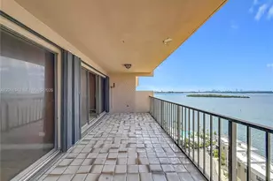 1800 NE 114th St, Miami, FL 33181 - Photo 36
