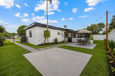 16100 NW 28th Ct, Miami Gardens, FL 33054 - Photo 38