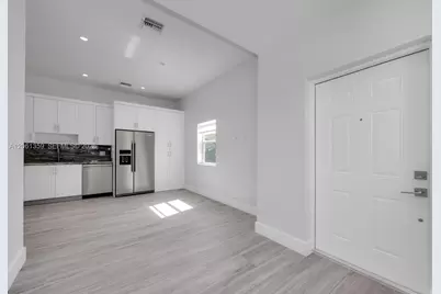 2426 SW 25th St #2426, Miami, FL 33133 - Photo 4