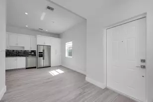 2426 SW 25th St, Miami, FL 33133 - Photo 4